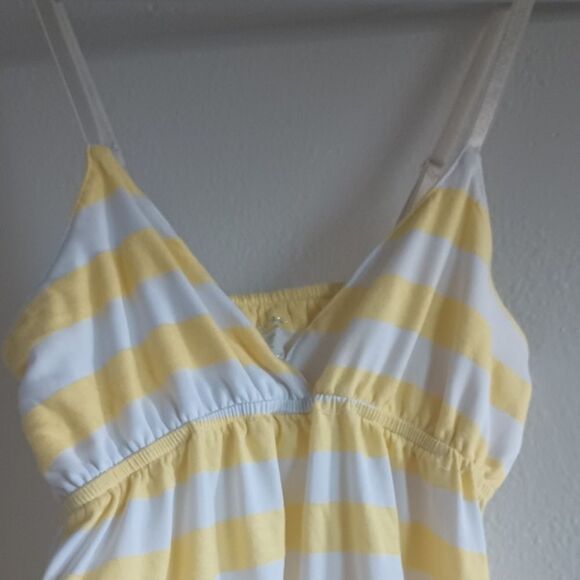 Blu Chic Lounge Butter Yellow Stripped Tank Top Women's Sz Medium Y2K Lace Trim - Picture 3 of 8